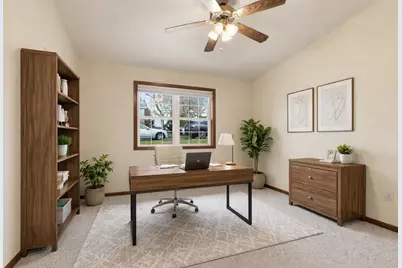 437  Kennedy Ct, Howards Grove, WI 53083 - Photo 17