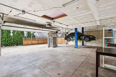 2947 S 71st St, Milwaukee, WI 53219 - Photo 3