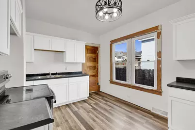 1031 W Washington St, West Bend, WI 53095 - Photo 11