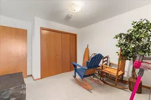 1407 Villa Park Ct, West Bend, WI 53090 - Photo 35