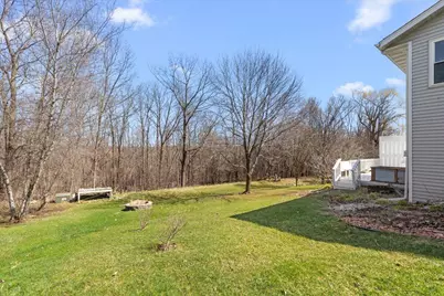 1407  Villa Park Ct, West Bend, WI 53090 - Photo 41