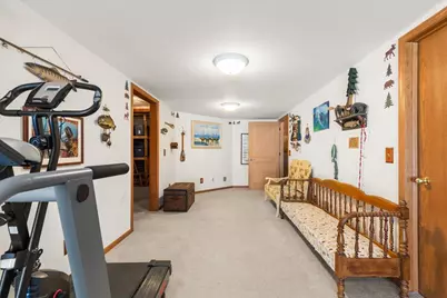 1407  Villa Park Ct, West Bend, WI 53090 - Photo 31