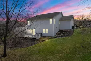 1407 Villa Park Ct, West Bend, WI 53090 - Photo 45