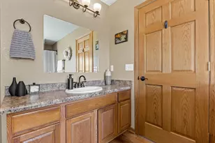 503 Brockway Dr, Mukwonago, WI 53149 - Photo 33