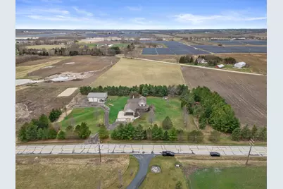 820  172nd Ave, Paris, WI 53182 - Photo 1