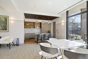 929 N Astor St, Milwaukee, WI 53202 - Photo 23