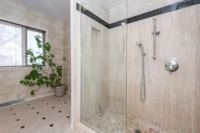 122 S Grand Ave, Waukesha, WI 53186 - Photo 43