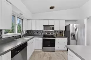 4422 Glenway St, Wauwatosa, WI 53225 - Photo 3