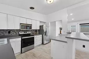 4422 Glenway St, Wauwatosa, WI 53225 - Photo 5