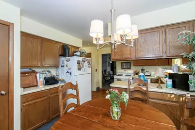 1600  Stardust Dr, Waukesha, WI 53186 - Photo 11