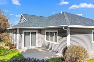 206 Potter Rd, Elkhorn, WI 53121 - Photo 17