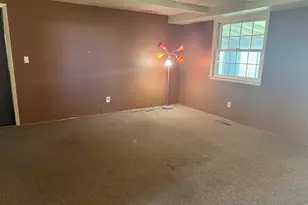 21970 W Mac Gregor Dr, New Berlin, WI 53146 - Photo 21