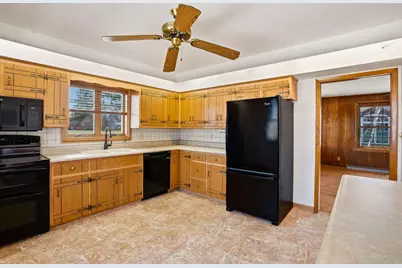 322 S Park St, Oconomowoc, WI 53066 - Photo 7