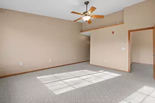 1540 Raintree Ln, Racine, WI 53406 - Photo 15