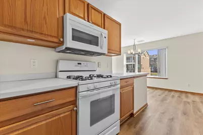 316  56th St #111, Kenosha, WI 53140 - Photo 9