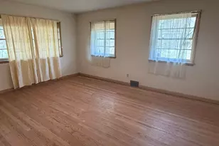 170 N Rolland Rd, Brookfield, WI 53005 - Photo 15