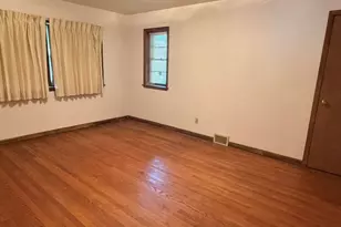 170 N Rolland Rd, Brookfield, WI 53005 - Photo 17