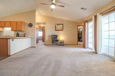 1612  Commonwealth Dr #8, Fort Atkinson, WI 53538 - Photo 11