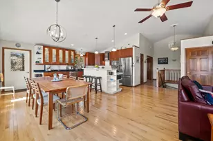 W303N2665 Maple Ave, Delafield, WI 53072 - Photo 19