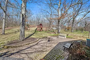 W303N2665 Maple Ave, Delafield, WI 53072 - Photo 35