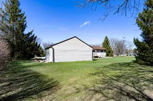 S17W37015 Henry St, Ottawa, WI 53118 - Photo 31