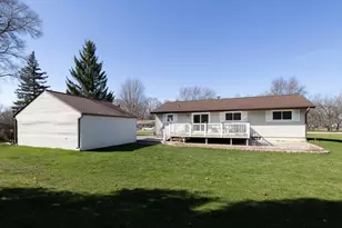 S17W37015 Henry St, Ottawa, WI 53118 - Photo 35