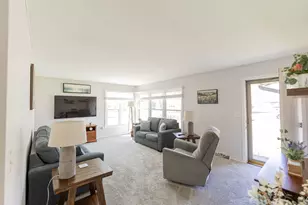 S17W37015 Henry St, Ottawa, WI 53118 - Photo 5
