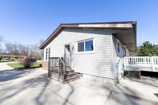 S17W37015 Henry St, Ottawa, WI 53118 - Photo 43
