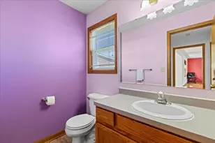 1416 Villa Park Ct, West Bend, WI 53090 - Photo 17