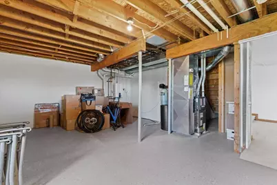 1416  Villa Park Ct, West Bend, WI 53090 - Photo 35