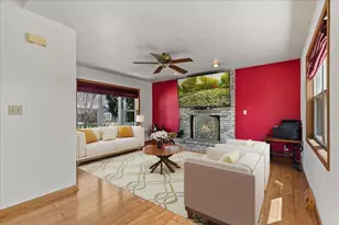 1416 Villa Park Ct, West Bend, WI 53090 - Photo 5