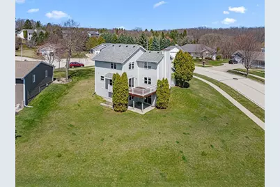 1416  Villa Park Ct, West Bend, WI 53090 - Photo 49