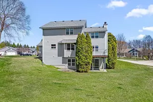 1416 Villa Park Ct, West Bend, WI 53090 - Photo 41