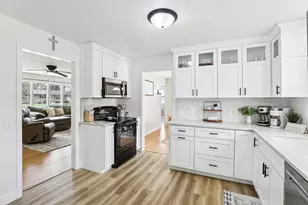 933 Mulberry St, Lake Mills, WI 53551 - Photo 9