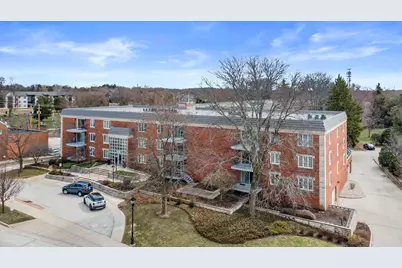 13335  Watertown Plank Rd #105, Elm Grove, WI 53122 - Photo 37