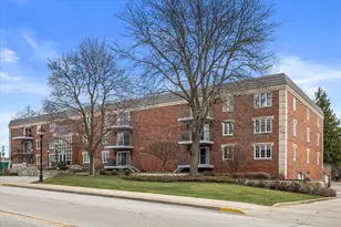 13335 Watertown Plank Rd, Elm Grove, WI 53122 - Photo 33