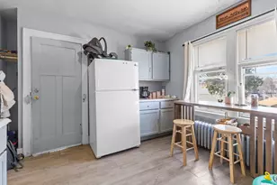 813 S Shea Ave, Milwaukee, WI 53215 - Photo 7