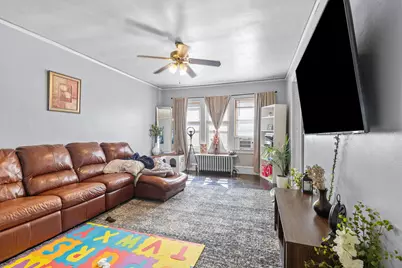 813 S Shea Ave, Milwaukee, WI 53215 - Photo 3