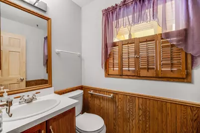 12375 W Holmes Ave, Greenfield, WI 53228 - Photo 21