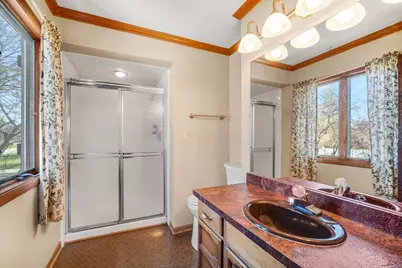 12375 W Holmes Ave, Greenfield, WI 53228 - Photo 23