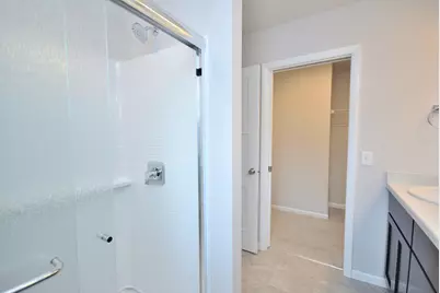 3007  Cranberry Cir, Waukesha, WI 53188 - Photo 15