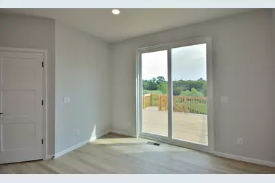 640  Standing Stone Dr, Waukesha, WI 53189 - Photo 9