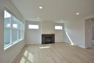 640 Standing Stone Dr, Waukesha, WI 53189 - Photo 5