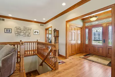 5888  Steeple Ln, Wayne, WI 53090 - Photo 5