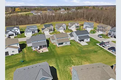 547  Wild Oak Rd, Hartland, WI 53029 - Photo 39