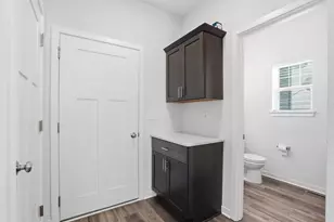 547 Wild Oak Rd, Hartland, WI 53029 - Photo 21