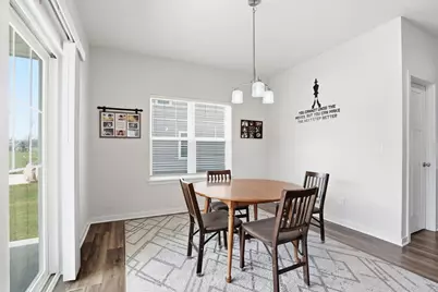 547  Wild Oak Rd, Hartland, WI 53029 - Photo 13