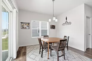 547 Wild Oak Rd, Hartland, WI 53029 - Photo 13