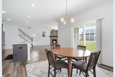 547  Wild Oak Rd, Hartland, WI 53029 - Photo 15