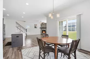 547 Wild Oak Rd, Hartland, WI 53029 - Photo 15